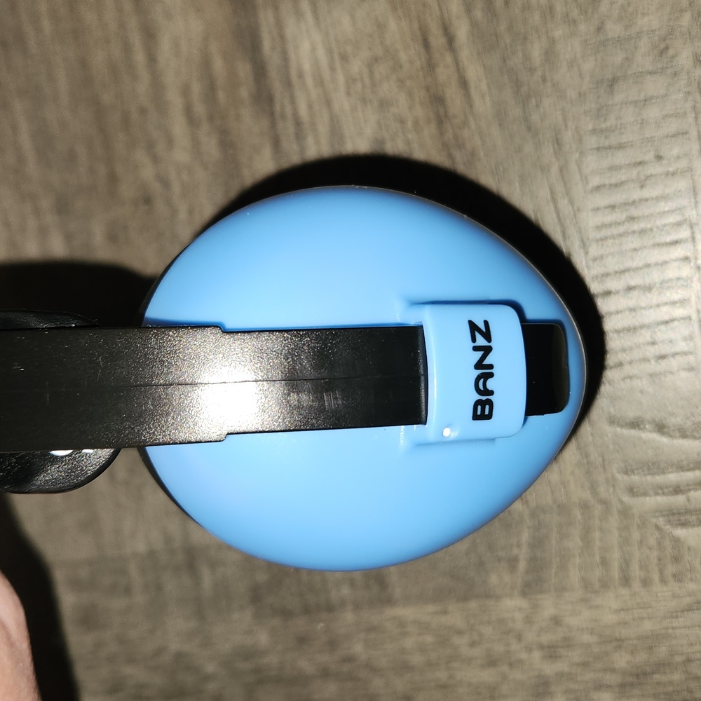 Baby Banz ear protection 0-2 years